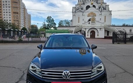 Volkswagen Touareg III, 2018 год, 3 790 000 рублей, 2 фотография