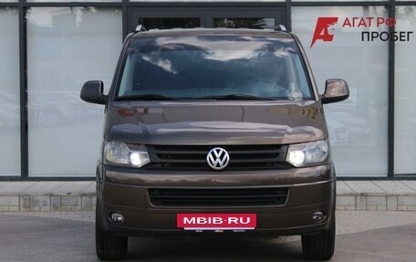 Volkswagen Caravelle T5, 2012 год, 1 880 000 рублей, 2 фотография