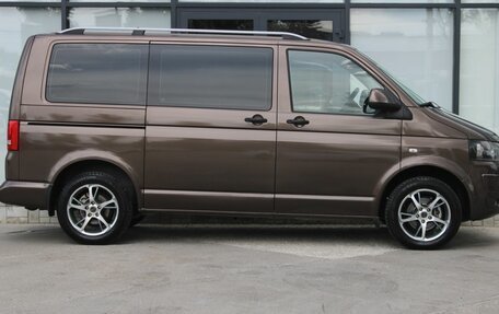 Volkswagen Caravelle T5, 2012 год, 1 880 000 рублей, 5 фотография