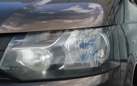 Volkswagen Caravelle T5, 2012 год, 1 880 000 рублей, 12 фотография