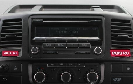 Volkswagen Caravelle T5, 2012 год, 1 880 000 рублей, 22 фотография