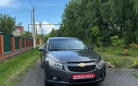 Chevrolet Cruze II, 2010 год, 730 000 рублей, 1 фотография