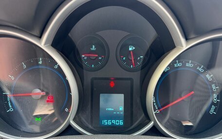 Chevrolet Cruze II, 2010 год, 730 000 рублей, 7 фотография