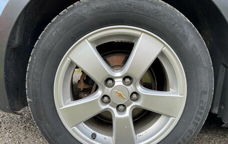 Chevrolet Cruze II, 2010 год, 730 000 рублей, 10 фотография