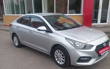 Hyundai Solaris II рестайлинг, 2017 год, 1 100 000 рублей, 2 фотография