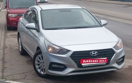 Hyundai Solaris II рестайлинг, 2017 год, 1 100 000 рублей, 5 фотография