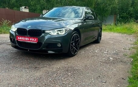 BMW 3 серия, 2017 год, 2 300 000 рублей, 2 фотография