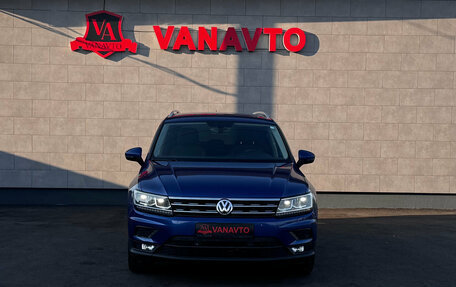 Volkswagen Tiguan II, 2018 год, 2 390 000 рублей, 2 фотография