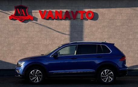 Volkswagen Tiguan II, 2018 год, 2 390 000 рублей, 8 фотография