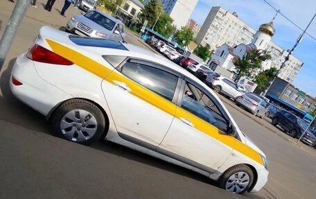 Hyundai Solaris II рестайлинг, 2013 год, 366 000 рублей, 2 фотография