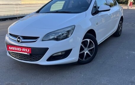 Opel Astra J, 2014 год, 735 000 рублей, 11 фотография
