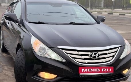 Hyundai Sonata VI, 2012 год, 720 000 рублей, 2 фотография