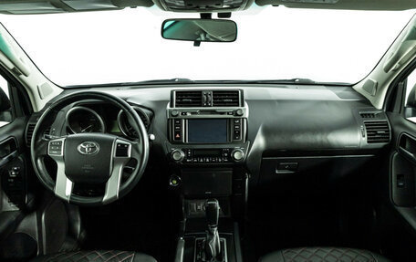 Toyota Land Cruiser Prado 150 рестайлинг 2, 2013 год, 2 799 777 рублей, 14 фотография