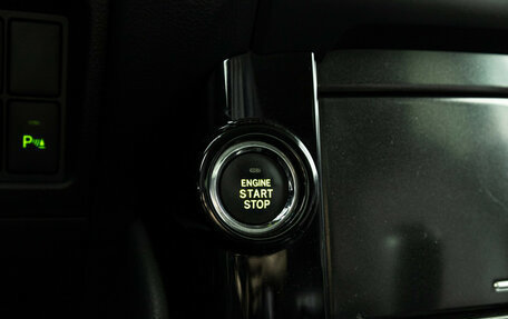 Toyota Land Cruiser Prado 150 рестайлинг 2, 2013 год, 2 799 777 рублей, 19 фотография
