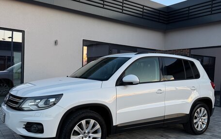 Volkswagen Tiguan I, 2012 год, 1 495 000 рублей, 2 фотография