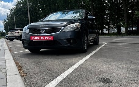 KIA cee'd I рестайлинг, 2012 год, 690 000 рублей, 3 фотография