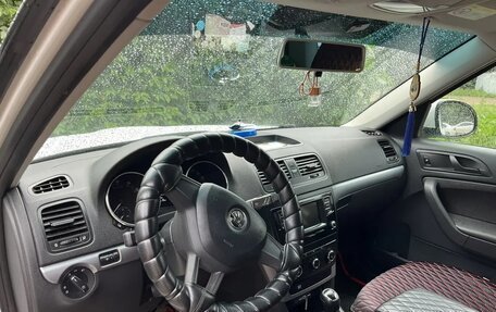 Skoda Yeti I рестайлинг, 2017 год, 1 600 000 рублей, 6 фотография