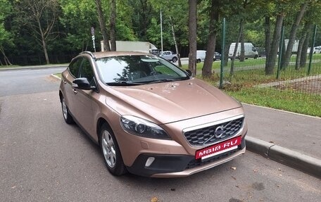Volvo V40 Cross Country I, 2014 год, 1 370 000 рублей, 2 фотография