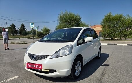 Honda Fit III, 2010 год, 650 000 рублей, 3 фотография