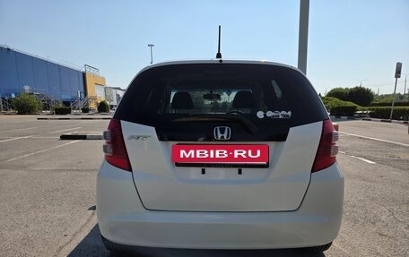 Honda Fit III, 2010 год, 650 000 рублей, 6 фотография