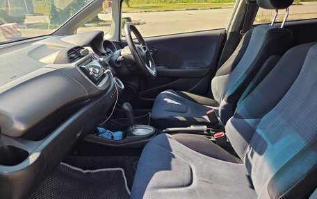 Honda Fit III, 2010 год, 650 000 рублей, 12 фотография