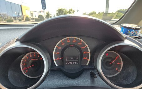 Honda Fit III, 2010 год, 650 000 рублей, 17 фотография