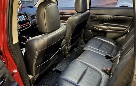 Mitsubishi Outlander III рестайлинг 3, 2018 год, 2 000 000 рублей, 19 фотография
