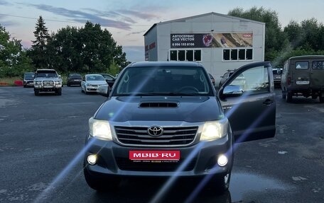 Toyota Hilux VII, 2013 год, 1 800 000 рублей, 1 фотография