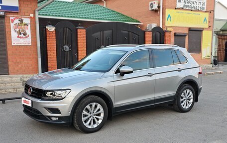 Volkswagen Tiguan II, 2018 год, 3 050 000 рублей, 3 фотография