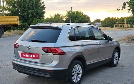 Volkswagen Tiguan II, 2018 год, 3 050 000 рублей, 9 фотография