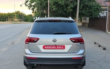 Volkswagen Tiguan II, 2018 год, 3 050 000 рублей, 8 фотография
