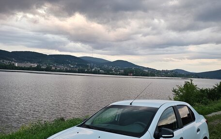 Renault Logan II, 2016 год, 957 000 рублей, 2 фотография