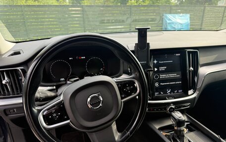 Volvo V60 Cross Country II, 2021 год, 3 560 000 рублей, 2 фотография