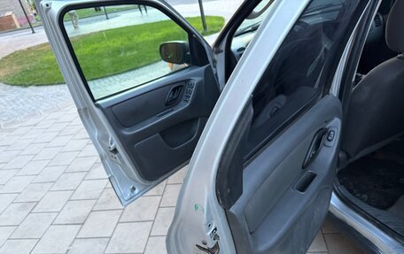 Ford Escape II, 2005 год, 370 000 рублей, 26 фотография