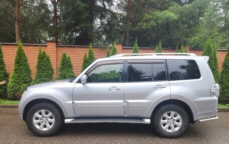 Mitsubishi Pajero IV, 2011 год, 1 500 000 рублей, 3 фотография