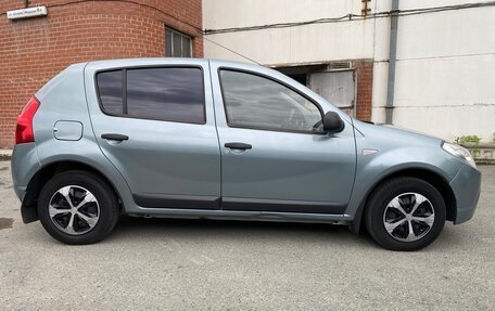 Renault Sandero I, 2011 год, 490 000 рублей, 2 фотография
