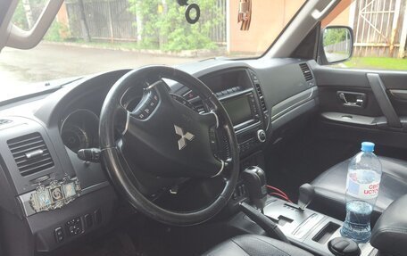 Mitsubishi Pajero IV, 2011 год, 1 500 000 рублей, 8 фотография