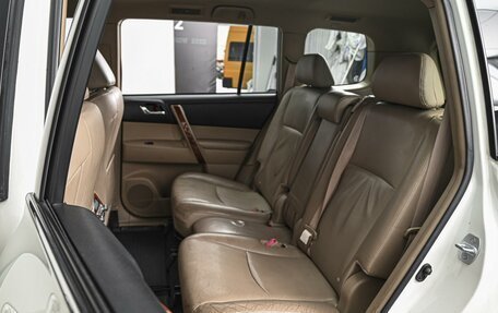 Toyota Highlander III, 2010 год, 1 884 579 рублей, 10 фотография