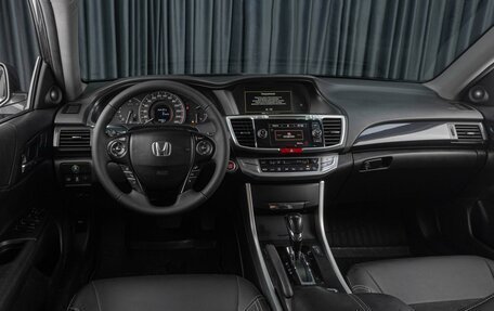 Honda Accord IX рестайлинг, 2013 год, 1 649 000 рублей, 6 фотография