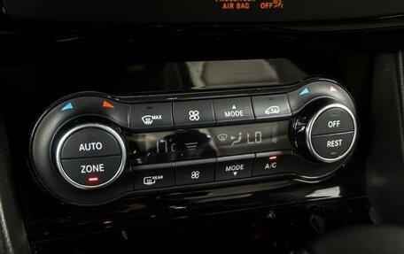 Infiniti Q30, 2017 год, 3 200 000 рублей, 24 фотография