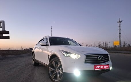 Infiniti FX II, 2013 год, 2 300 000 рублей, 1 фотография