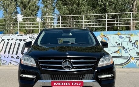 Mercedes-Benz M-Класс, 2011 год, 1 870 000 рублей, 2 фотография