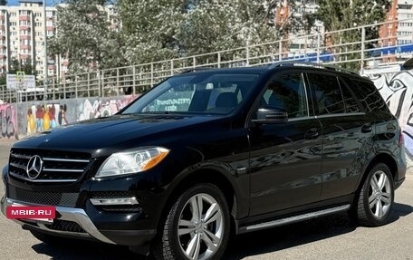 Mercedes-Benz M-Класс, 2011 год, 1 870 000 рублей, 3 фотография