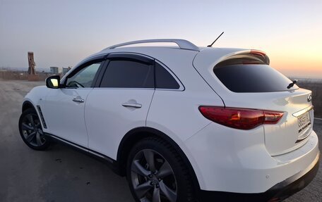 Infiniti FX II, 2013 год, 2 300 000 рублей, 12 фотография