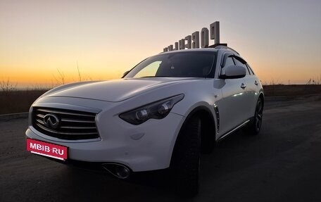 Infiniti FX II, 2013 год, 2 300 000 рублей, 11 фотография