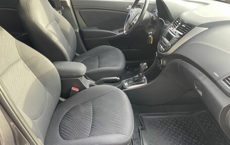 Hyundai Solaris II рестайлинг, 2015 год, 1 092 000 рублей, 9 фотография