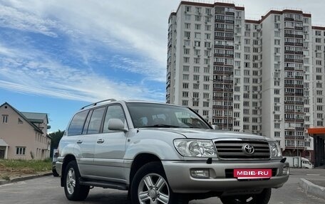 Toyota Land Cruiser 100 рестайлинг 2, 2005 год, 2 500 000 рублей, 9 фотография