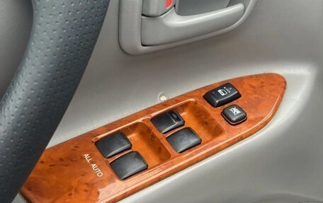 Toyota Land Cruiser 100 рестайлинг 2, 2005 год, 2 500 000 рублей, 19 фотография