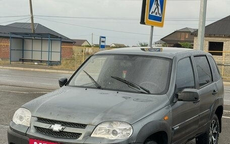 Chevrolet Niva I рестайлинг, 2010 год, 350 000 рублей, 2 фотография