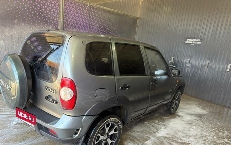 Chevrolet Niva I рестайлинг, 2010 год, 350 000 рублей, 4 фотография